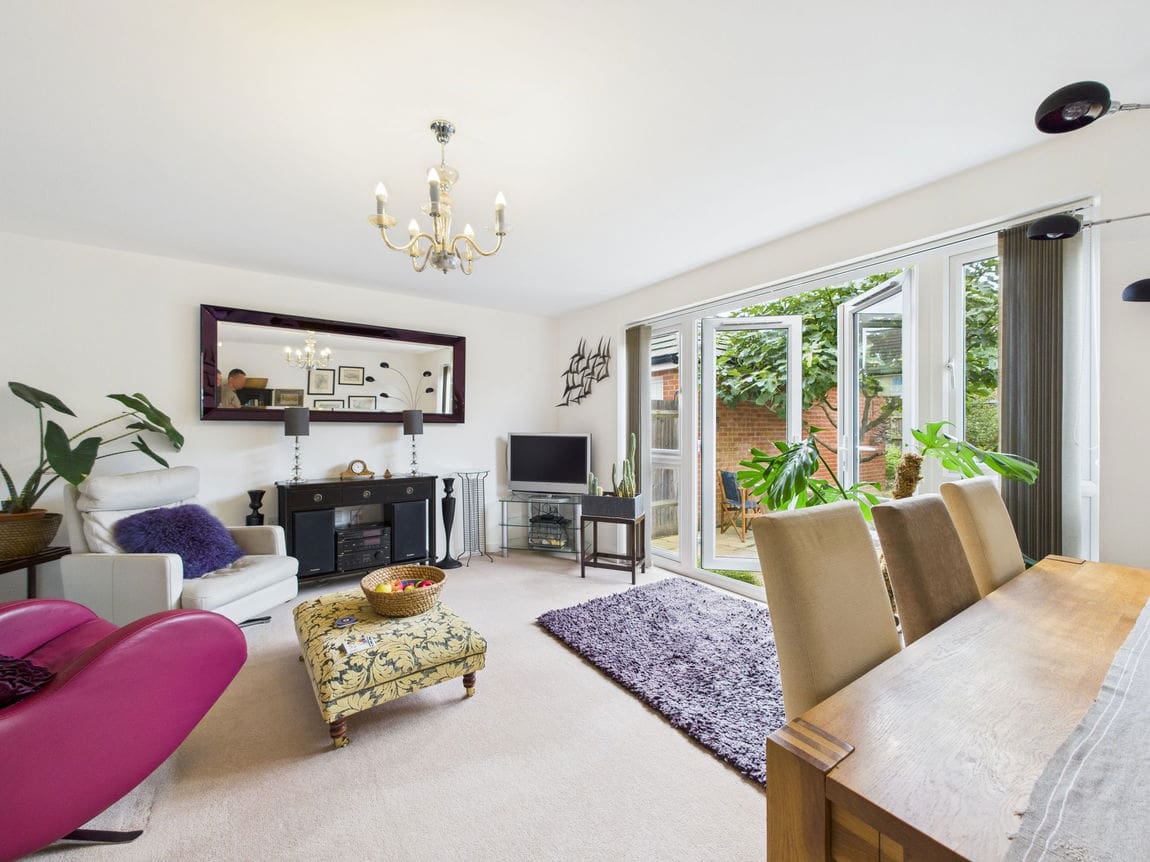 3 bedroom  For Sale