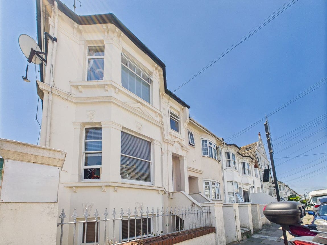 1 bedroom Flat Under Offer