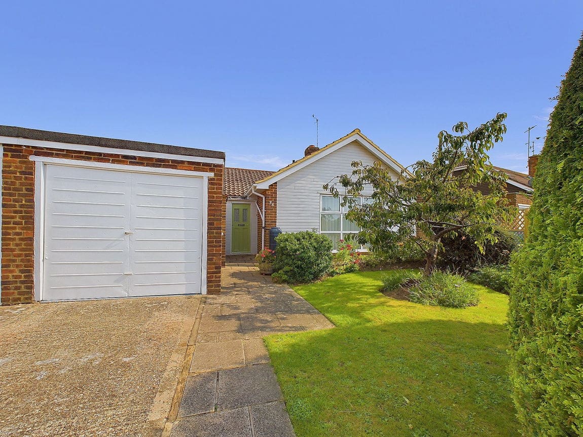 2 bedroom Bungalow Under Offer