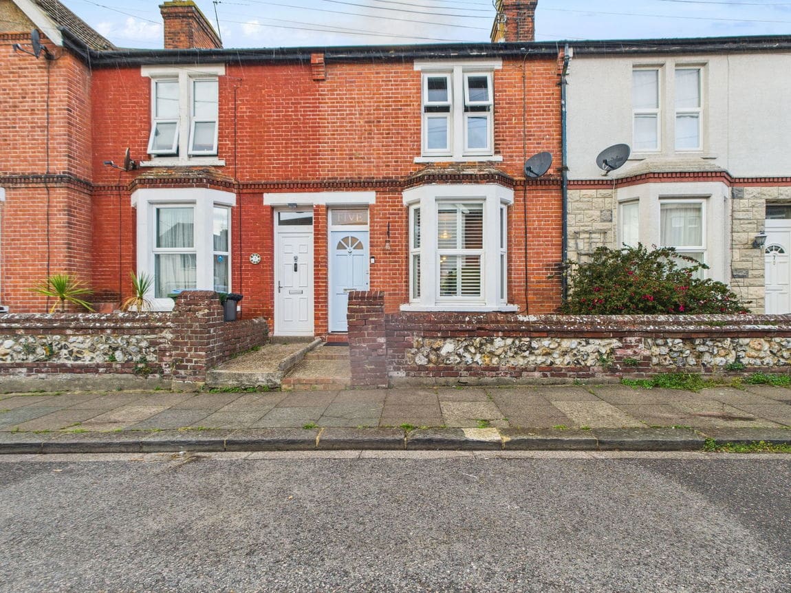 3 bedroom Property Under Offer