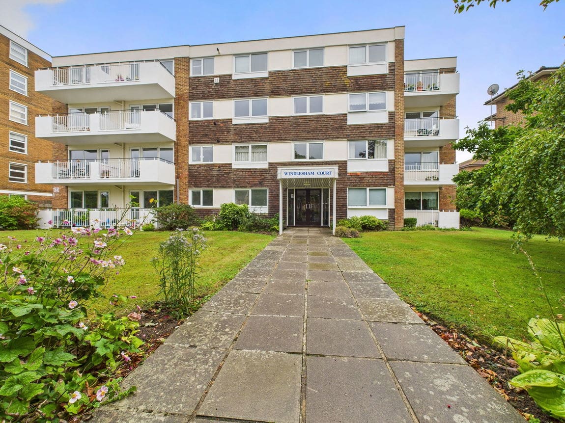 2 bedroom Flat Under Offer
