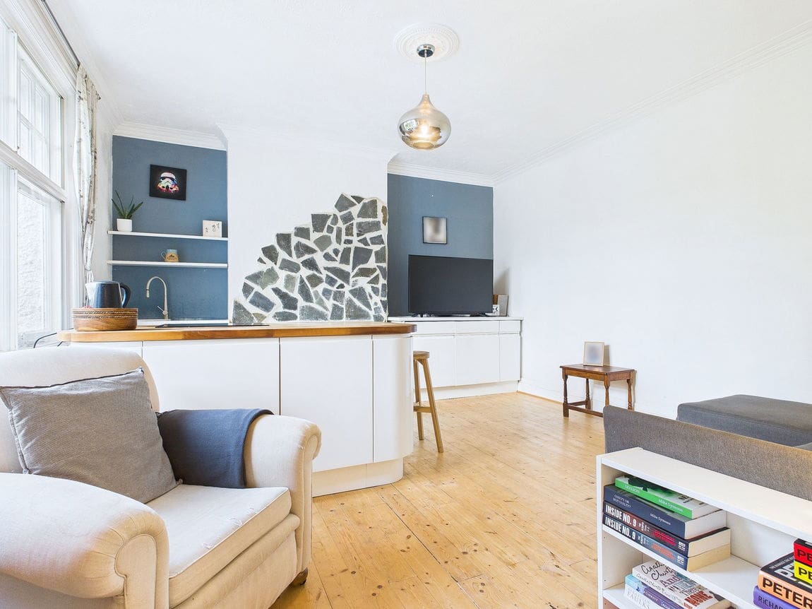 2 bedroom Flat Sold