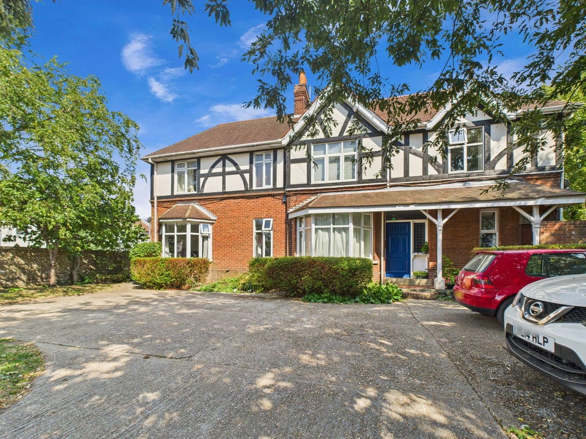 1 bedroom Flat Under Offer