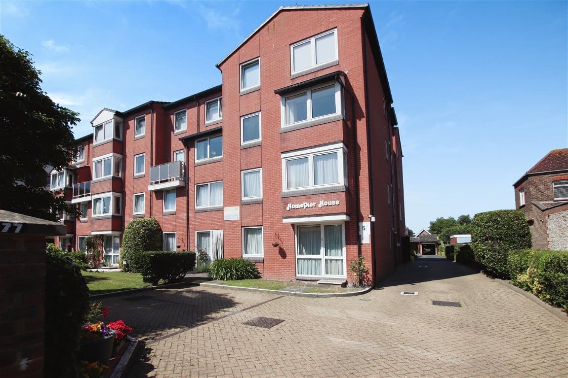 2 bedroom Flat Under Offer
