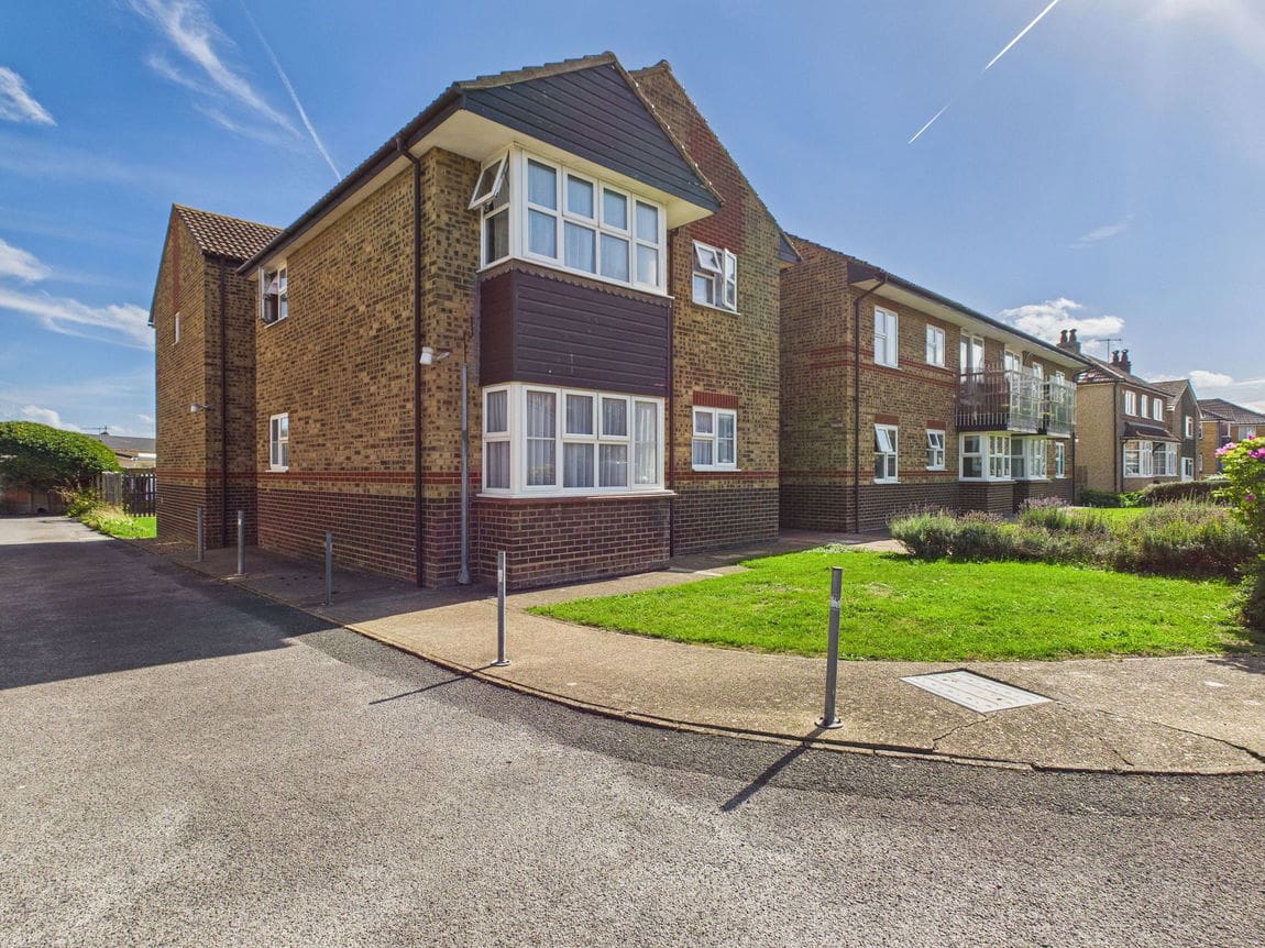 1 bedroom Flat Under Offer