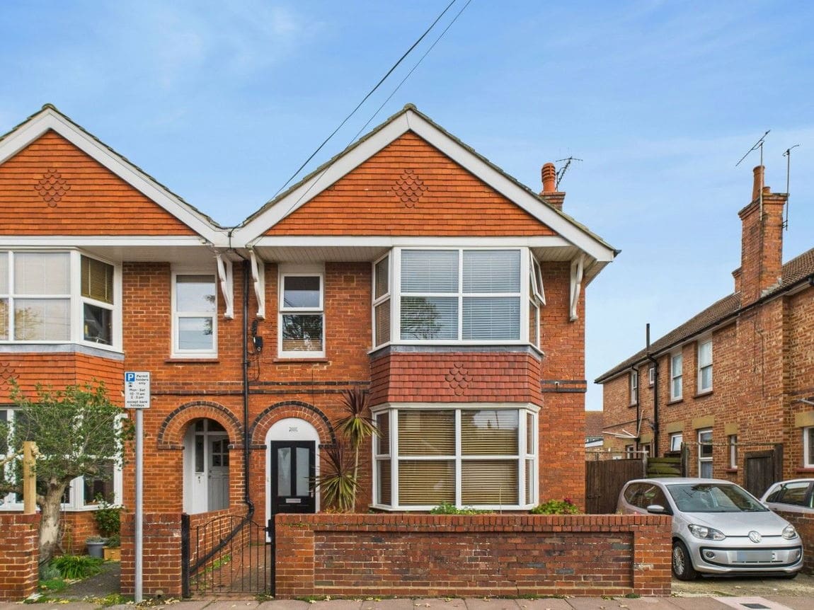 2 bedroom Flat Sold