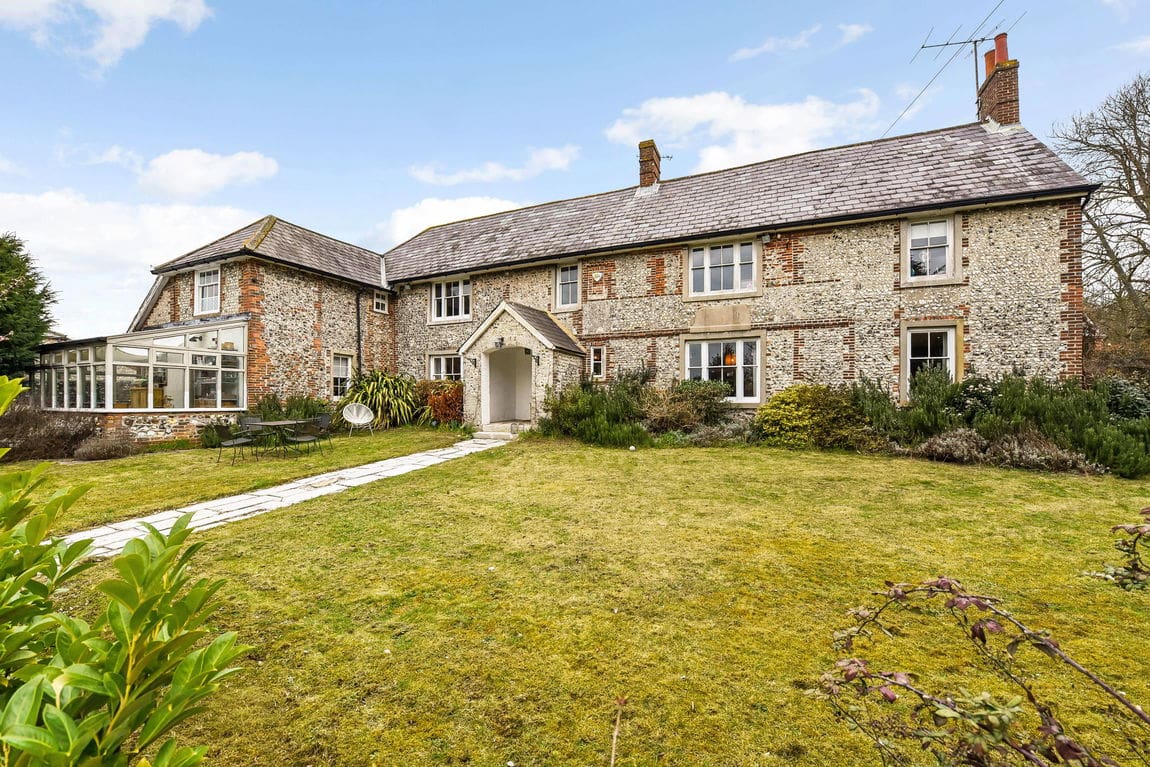 6 bedroom Detached house For Sale