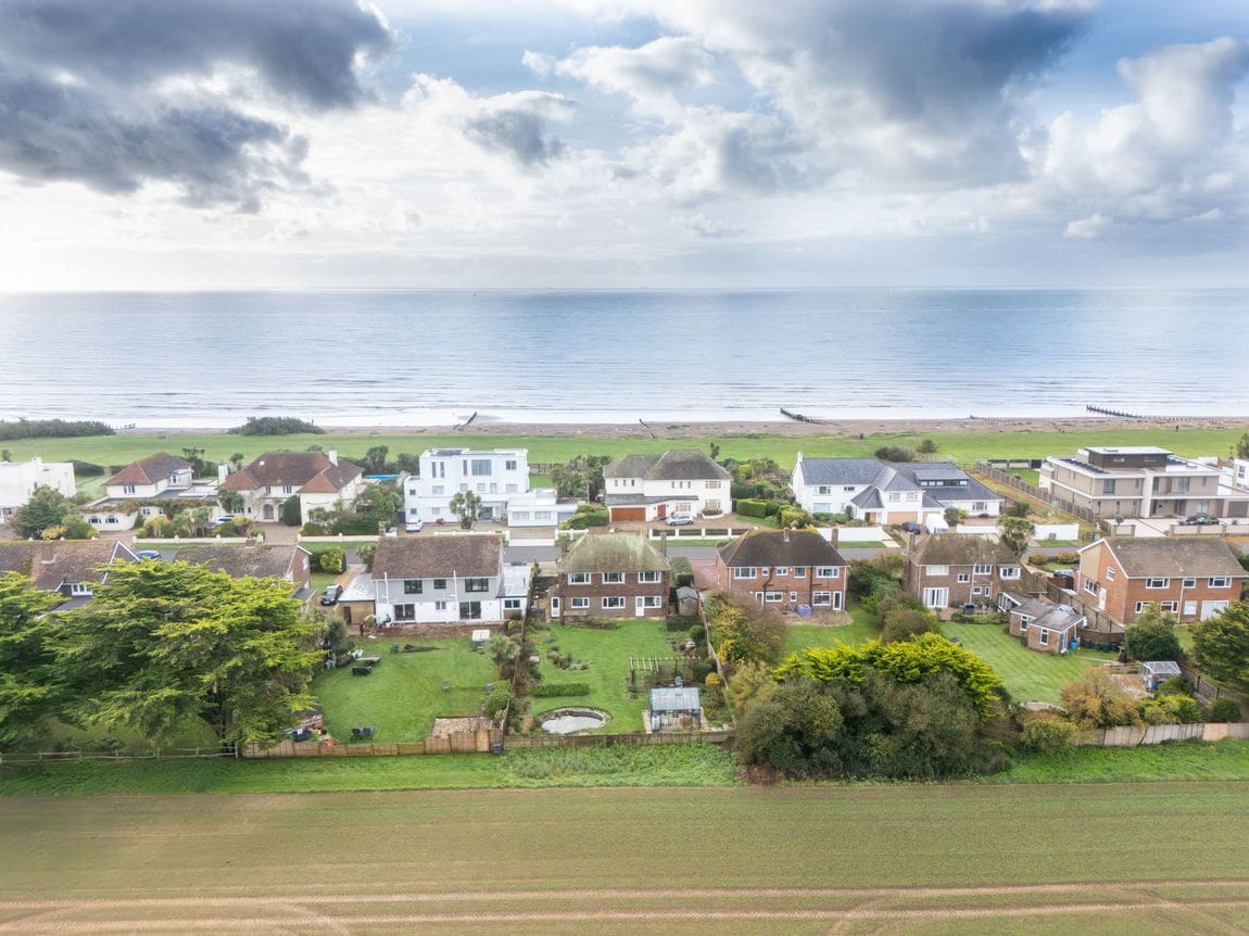 3 bedroom Property Under Offer