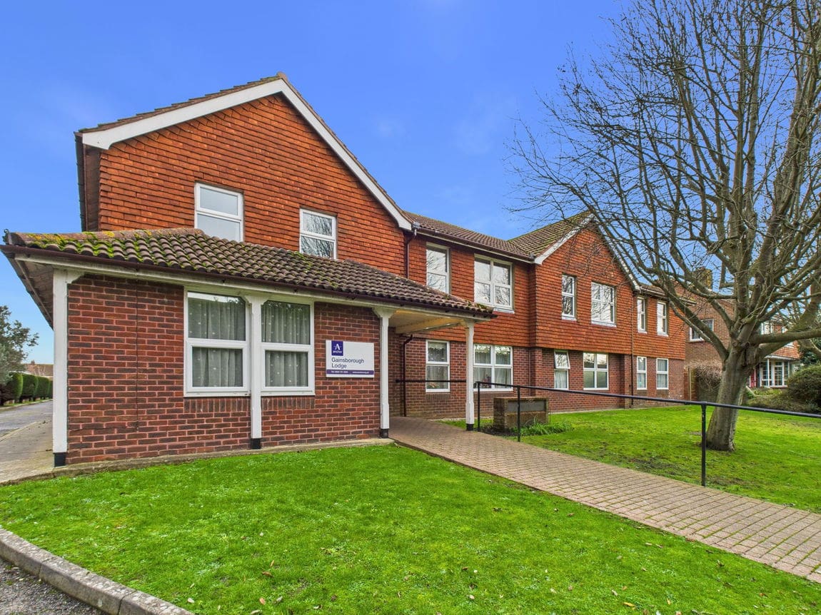 1 bedroom Flat For Sale