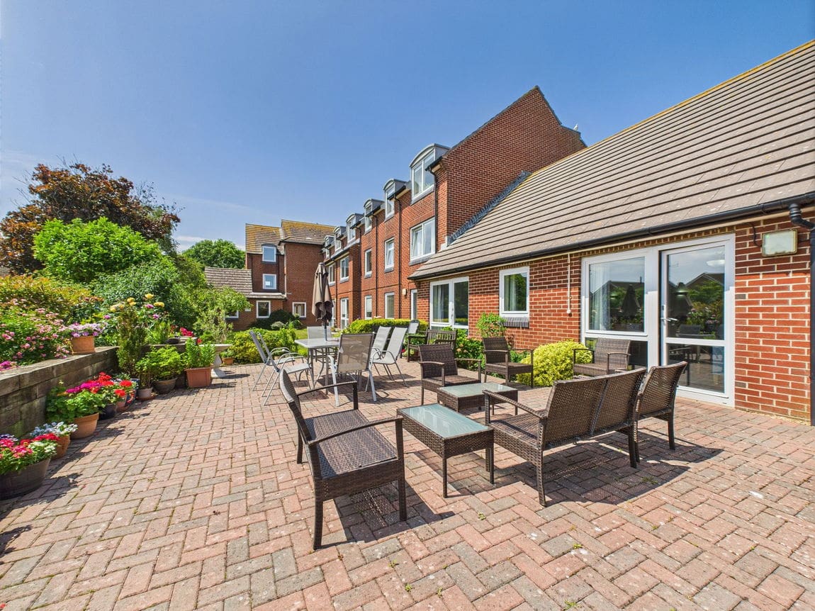 1 bedroom Flat For Sale