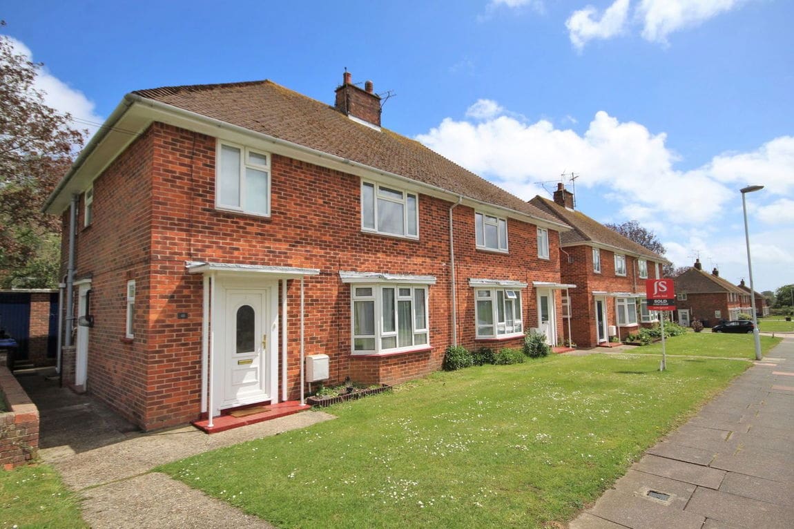 2 bedroom Apartment Under Offer