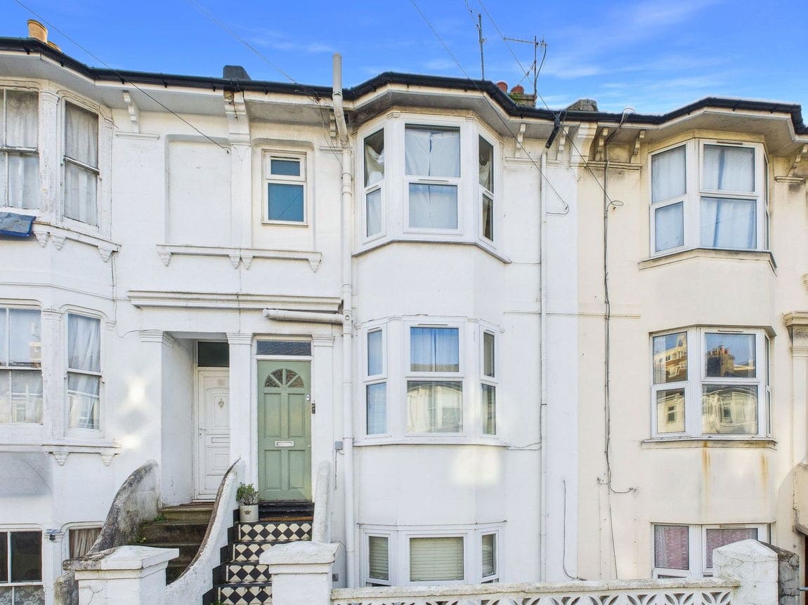 1 bedroom Flat For Sale