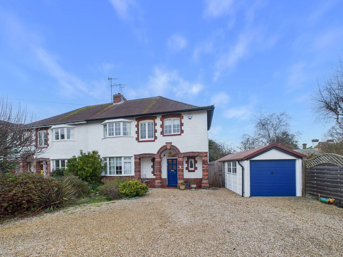 4 bedroom Semi-detached house For Sale