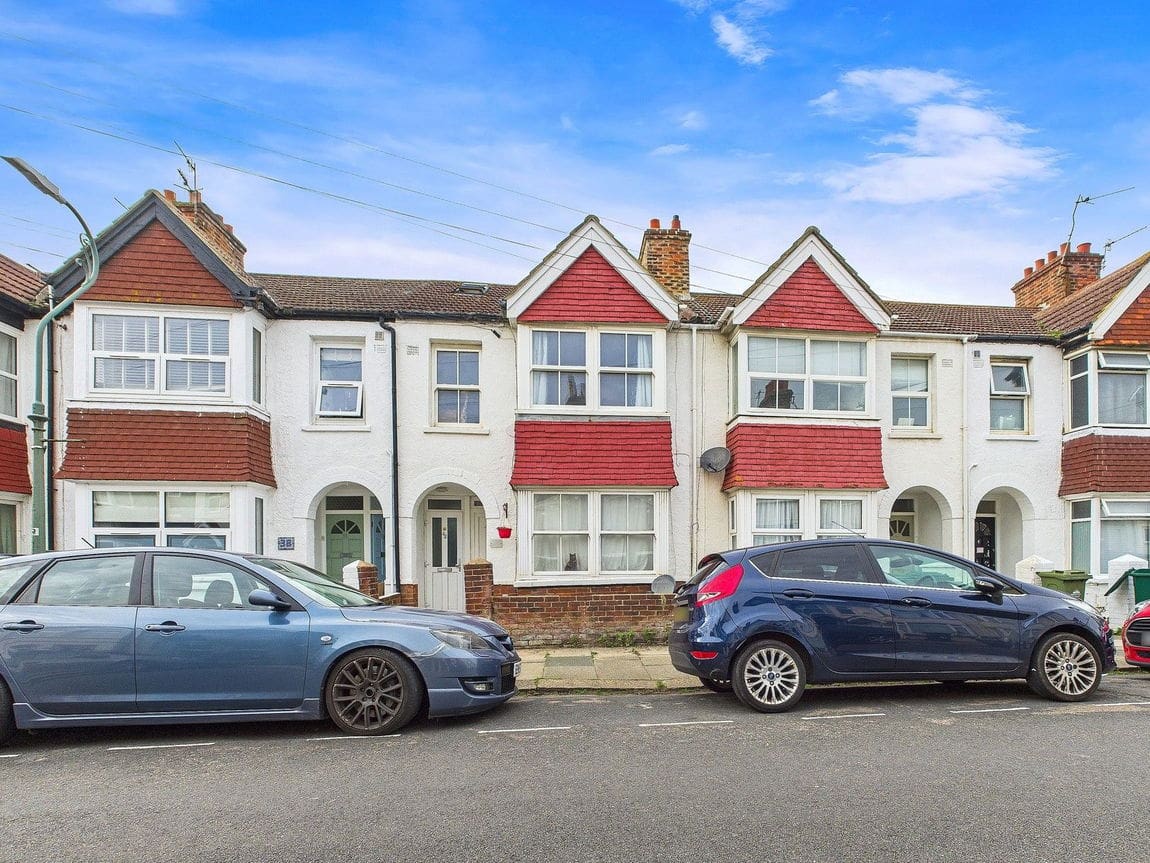 1 bedroom Flat For Sale