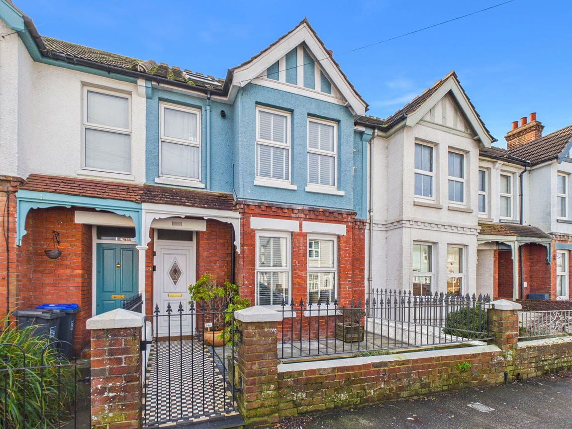 3 bedroom Terraced House Under Offer