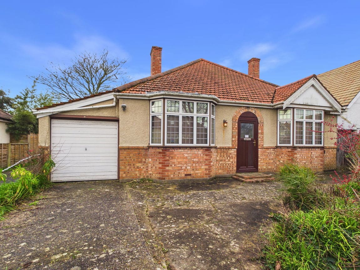 3 bedroom Bungalow For Sale
