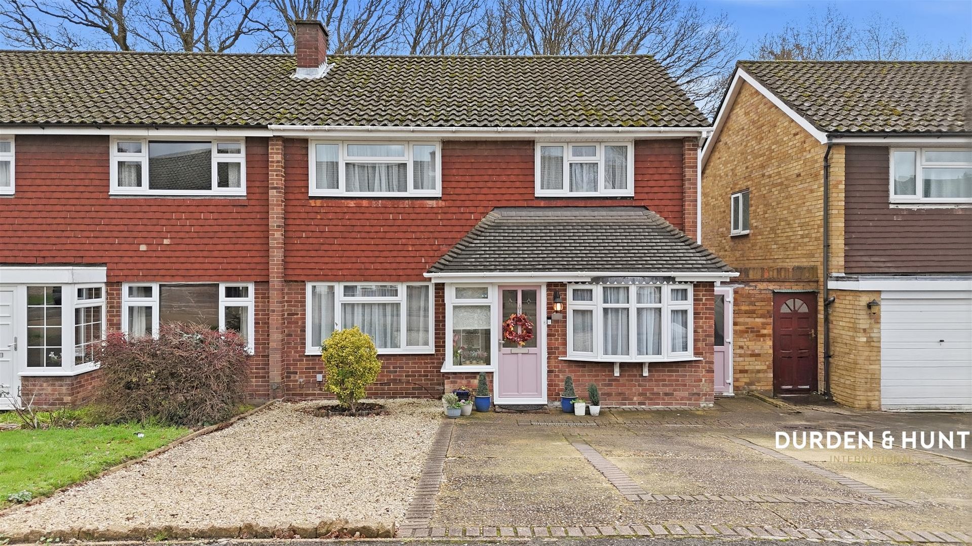 4 bedroom Semi-detached house For Sale