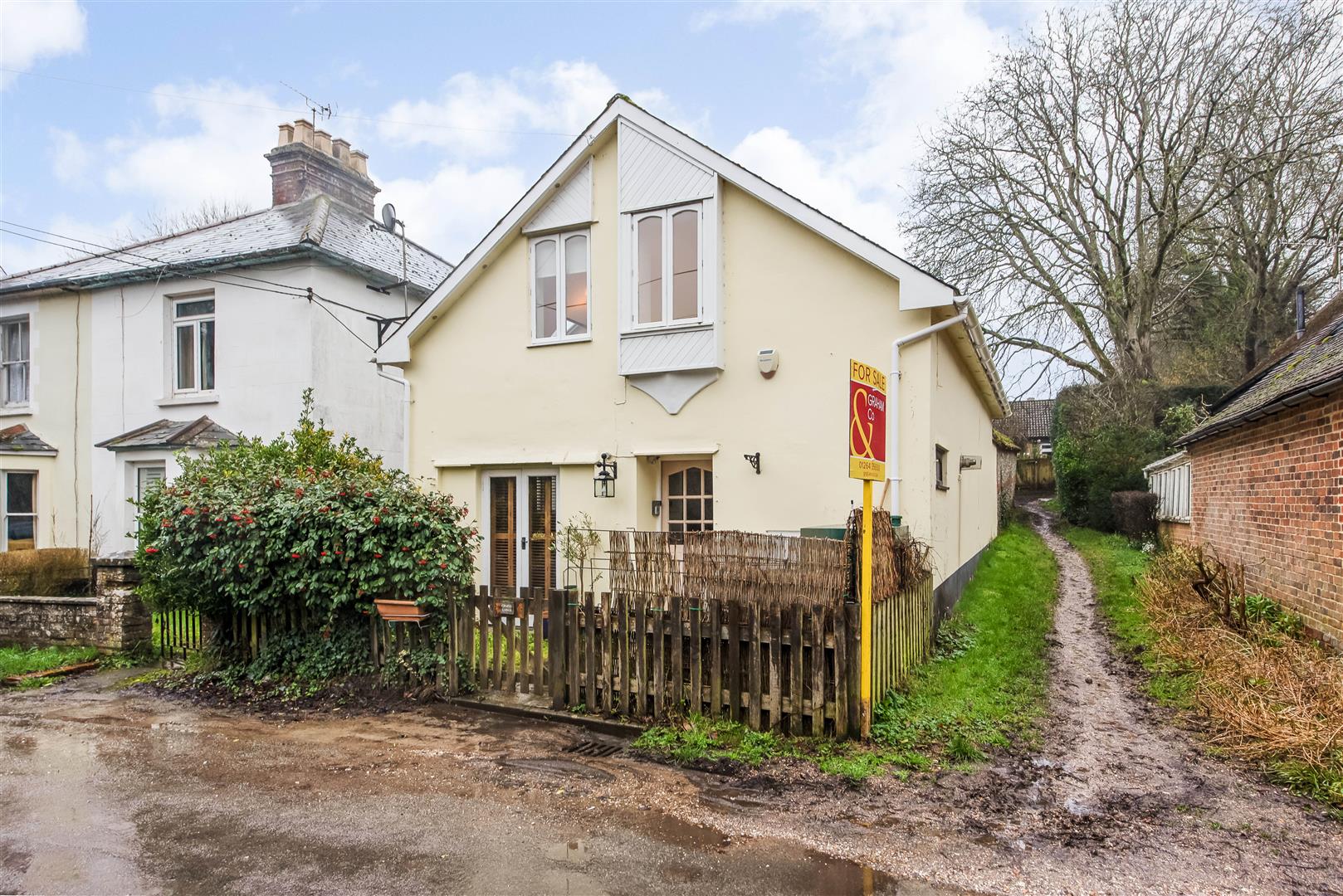 3 bedroom Cottage Under Offer