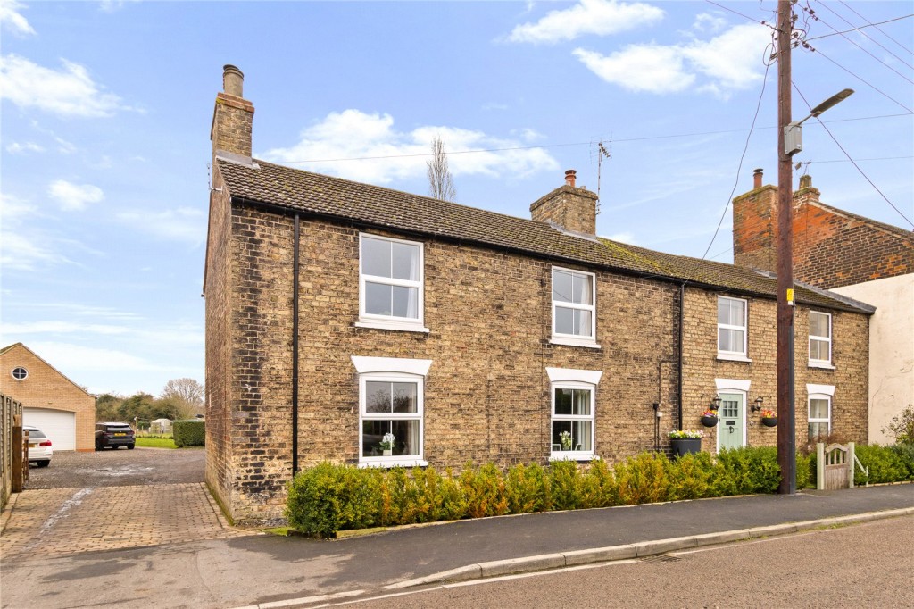 6 bedroom Studio flat Under Offer