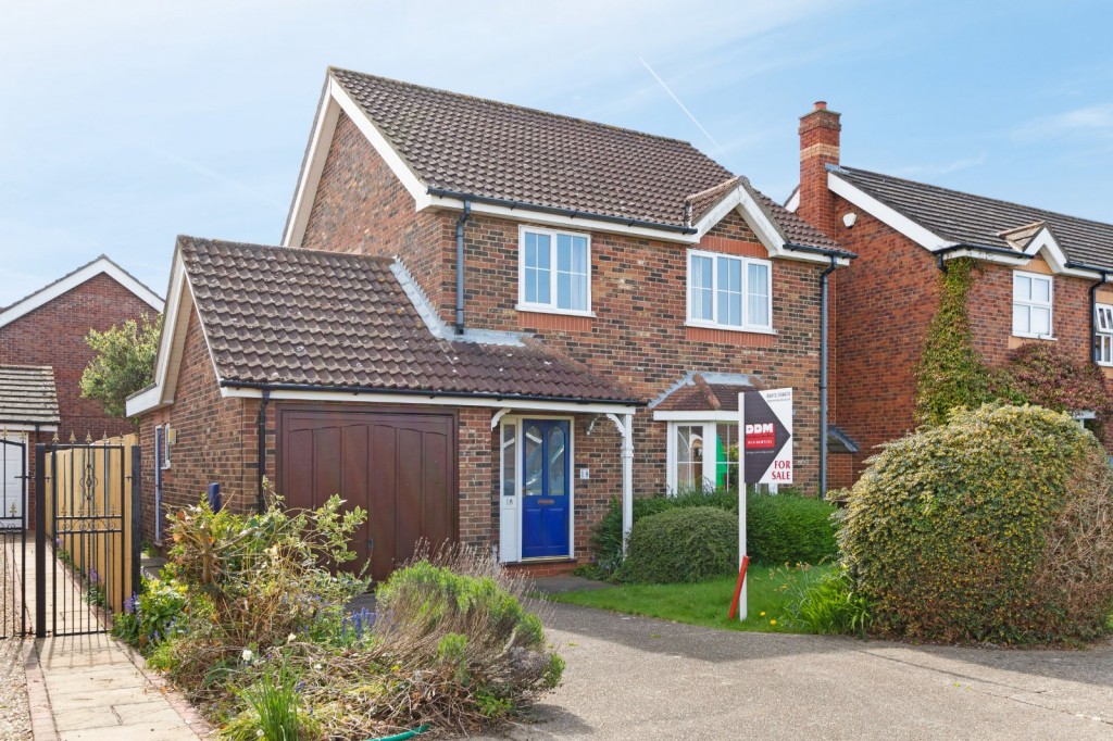 4 bedroom Detached house Under Offer