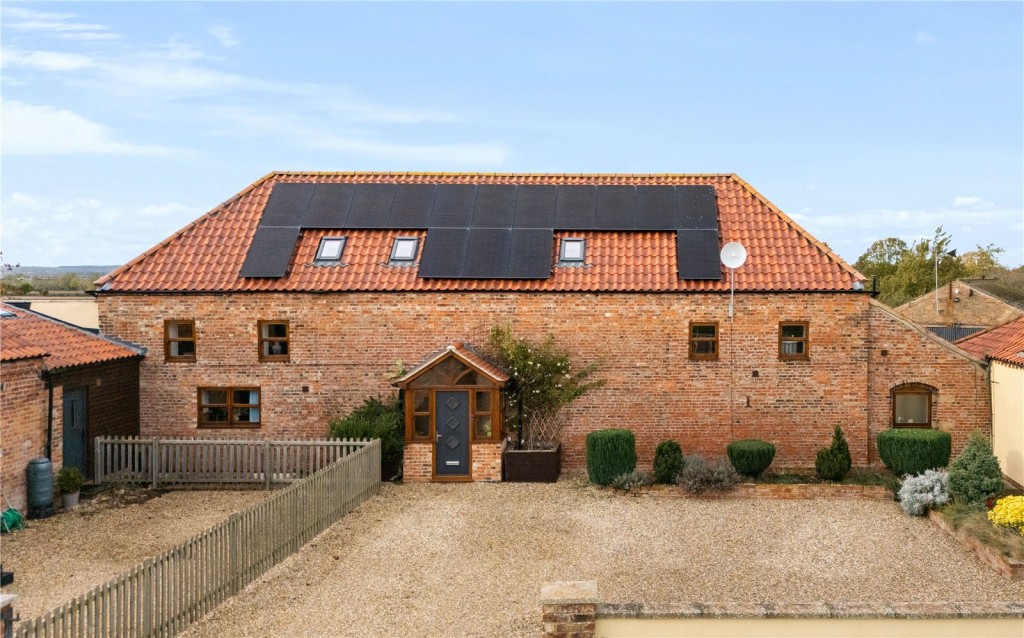 2 bedroom House (unspecified) For Sale