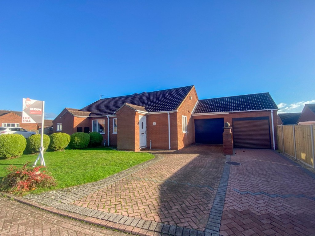2 bedroom Detached bungalow Under Offer