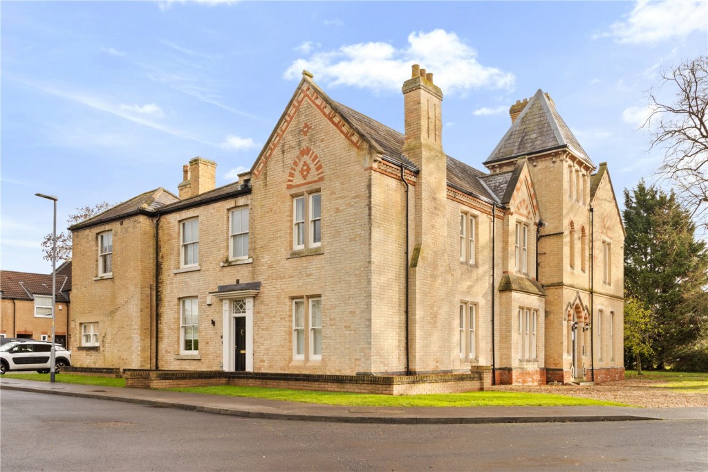 1 bedroom Apartment Under Offer