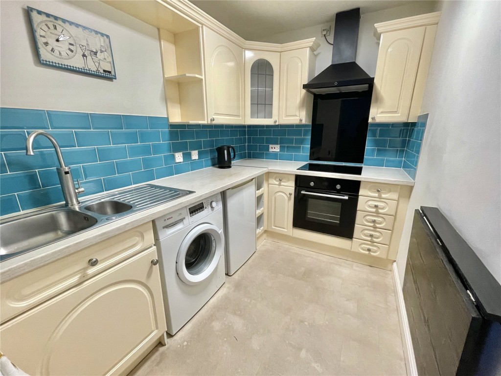 1 bedroom Flat Under Offer