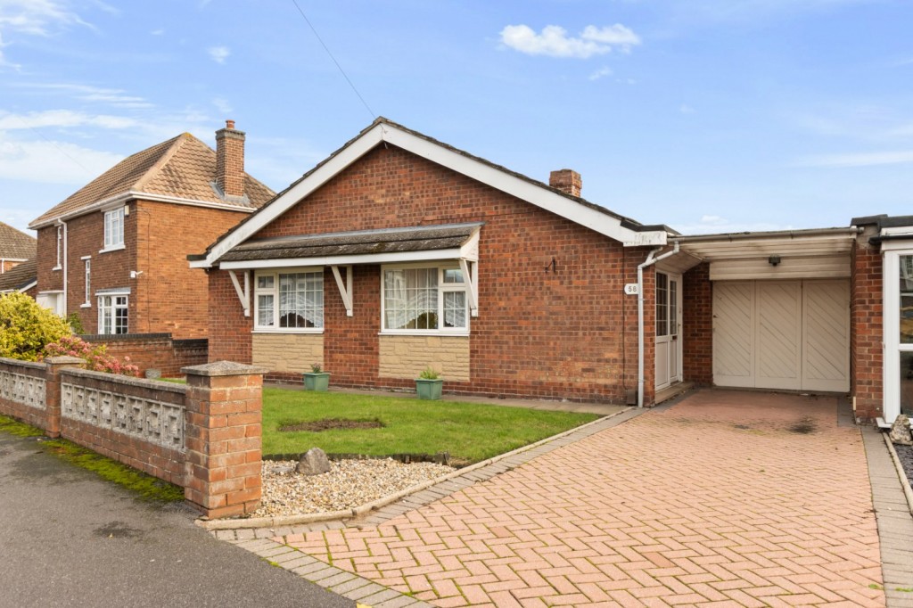 2 bedroom Detached bungalow For Sale