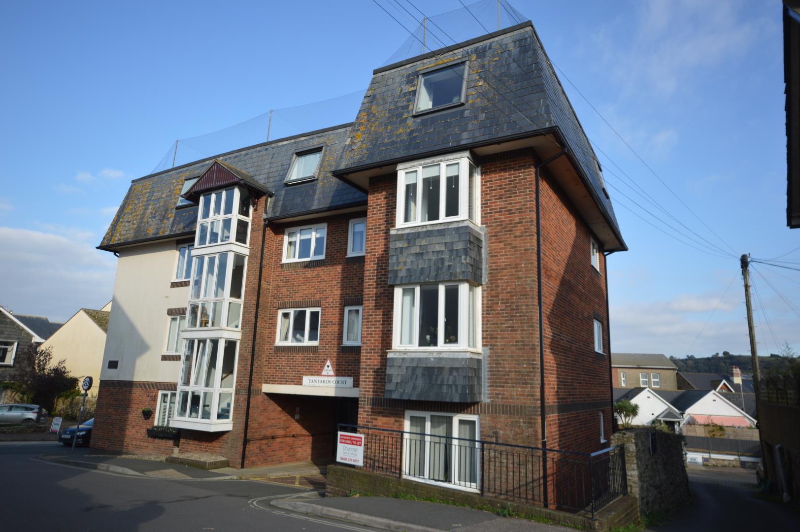 2 bedroom Apartment For Sale