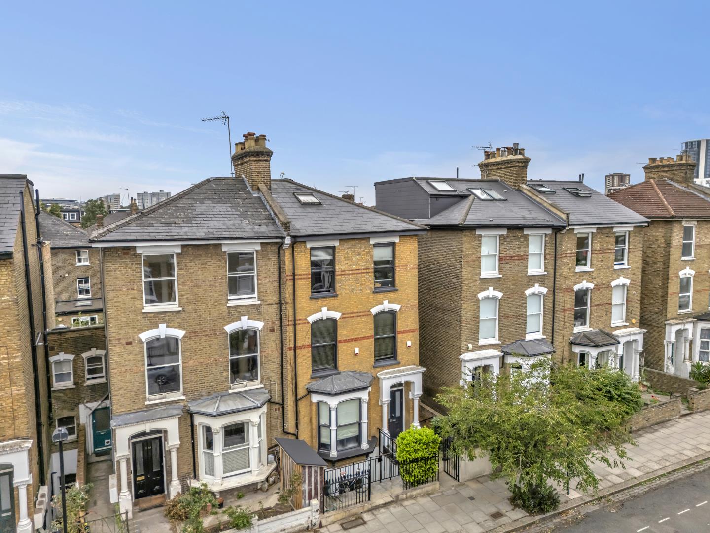 1 bedroom Flat For Sale