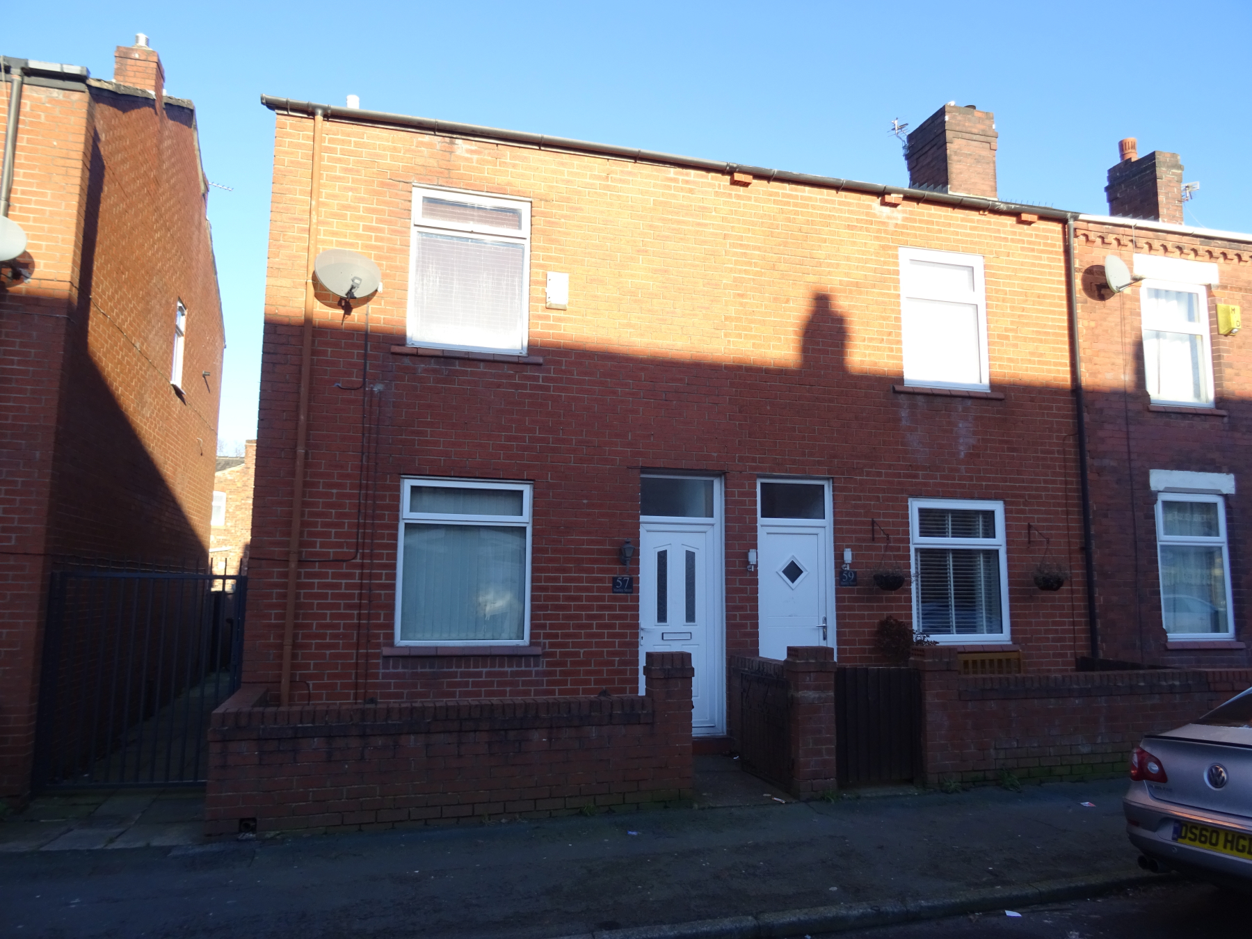 2 bedroom Terraced House Under Offer
