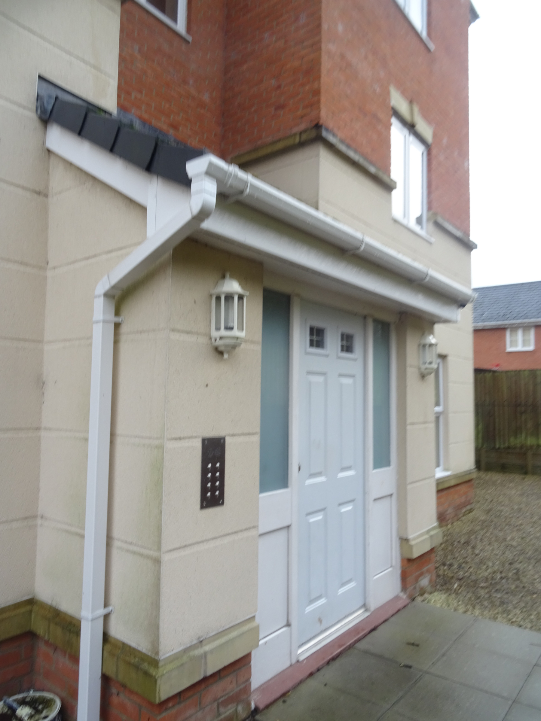 2 bedroom Apartment To Let