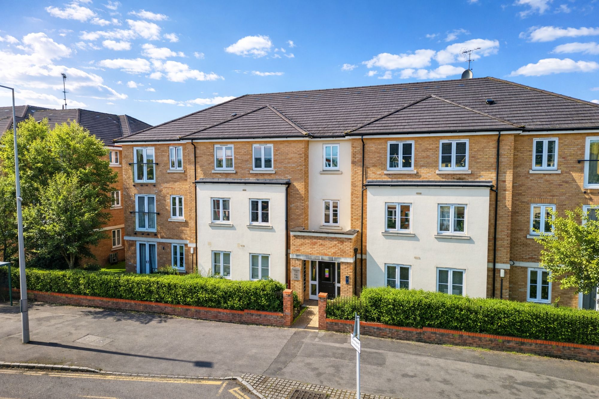 2 bedroom Apartment Under Offer