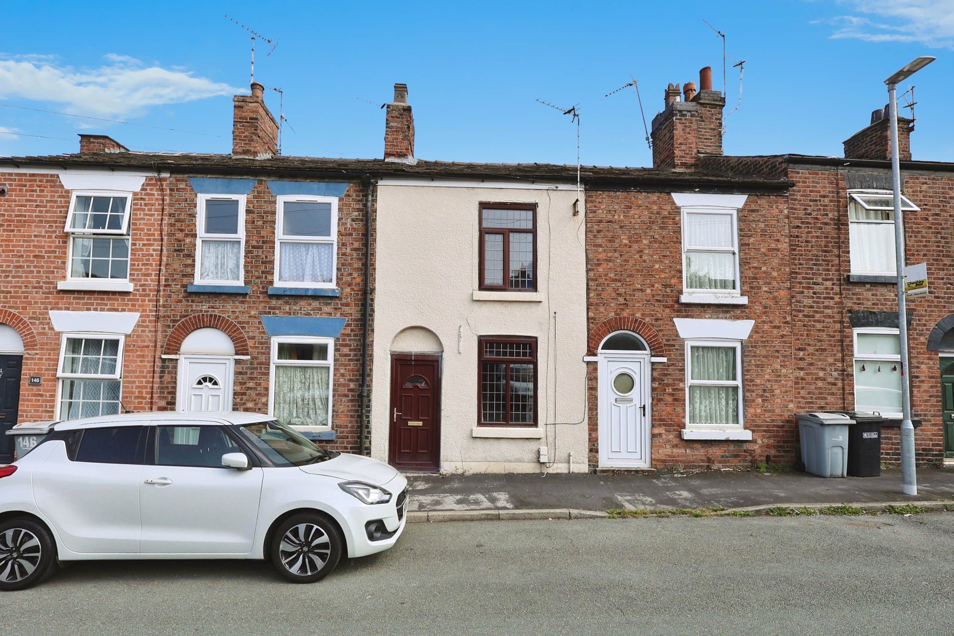 2 bedroom Terraced House To Let
