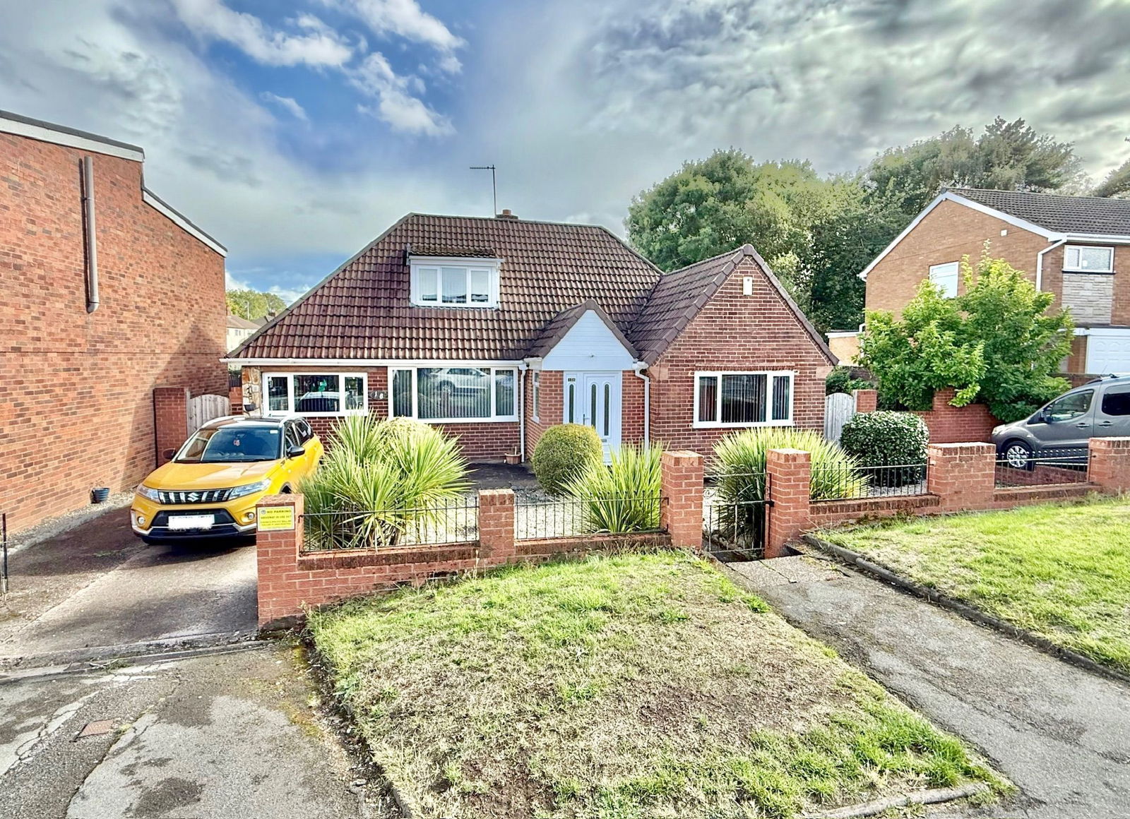 3 bedroom Detached bungalow Under Offer