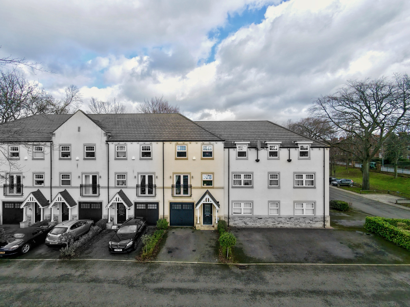 4 bedroom Town house Under Offer