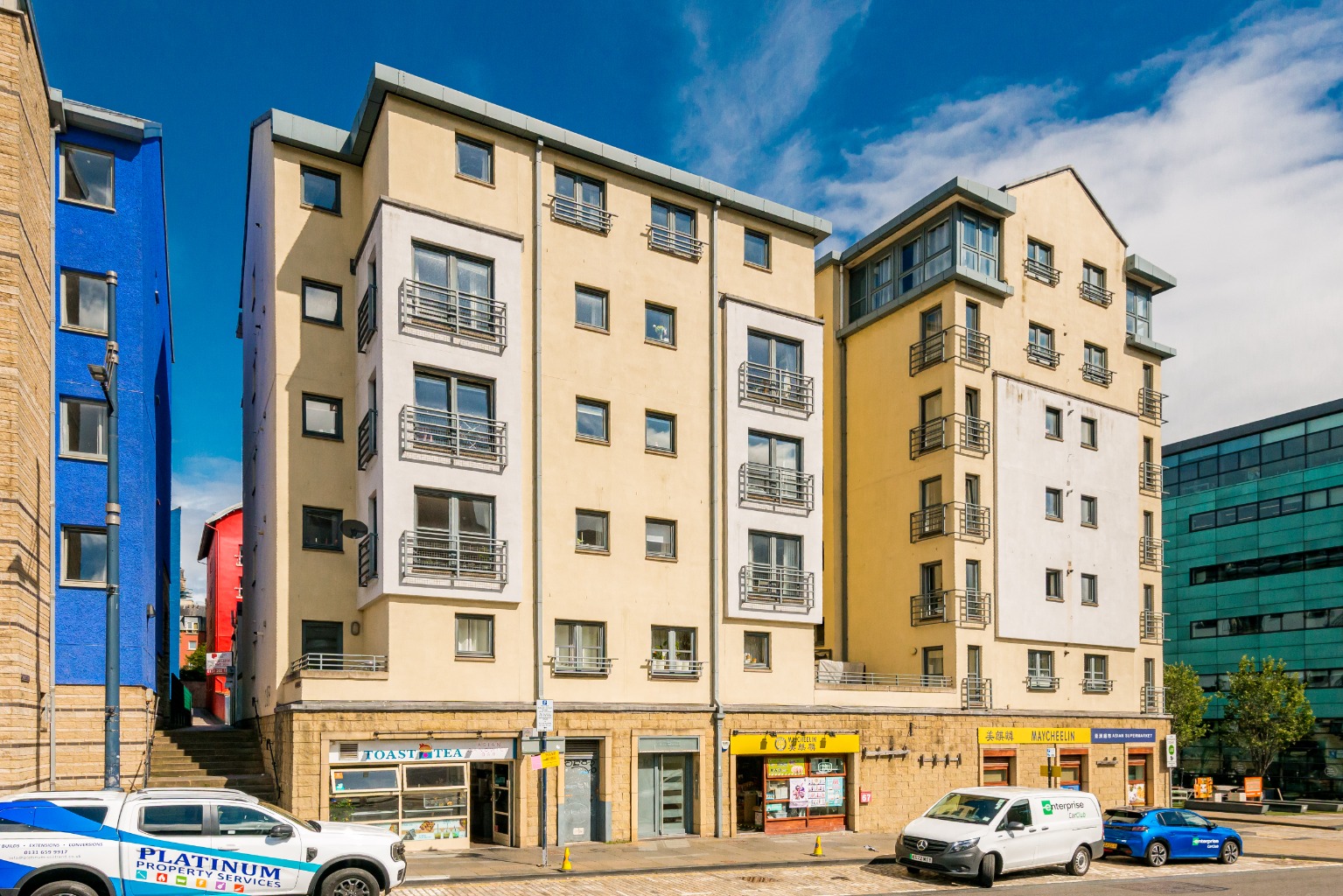 2 bedroom Flat Under Offer