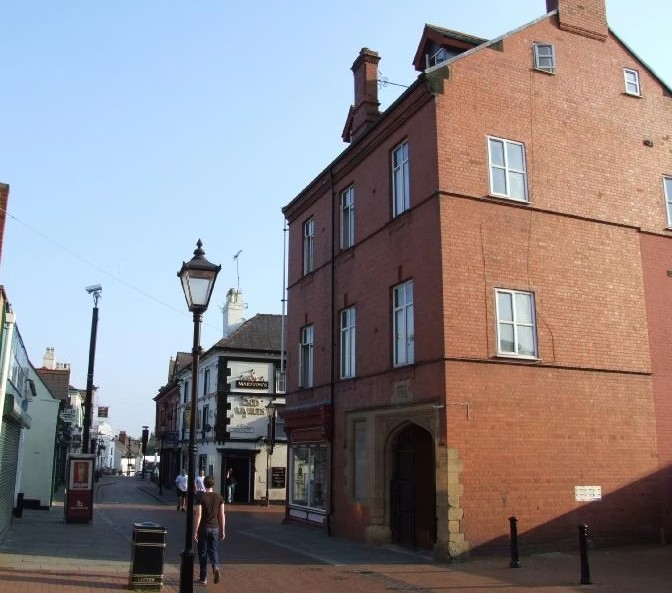 2 bedroom Flat To Let