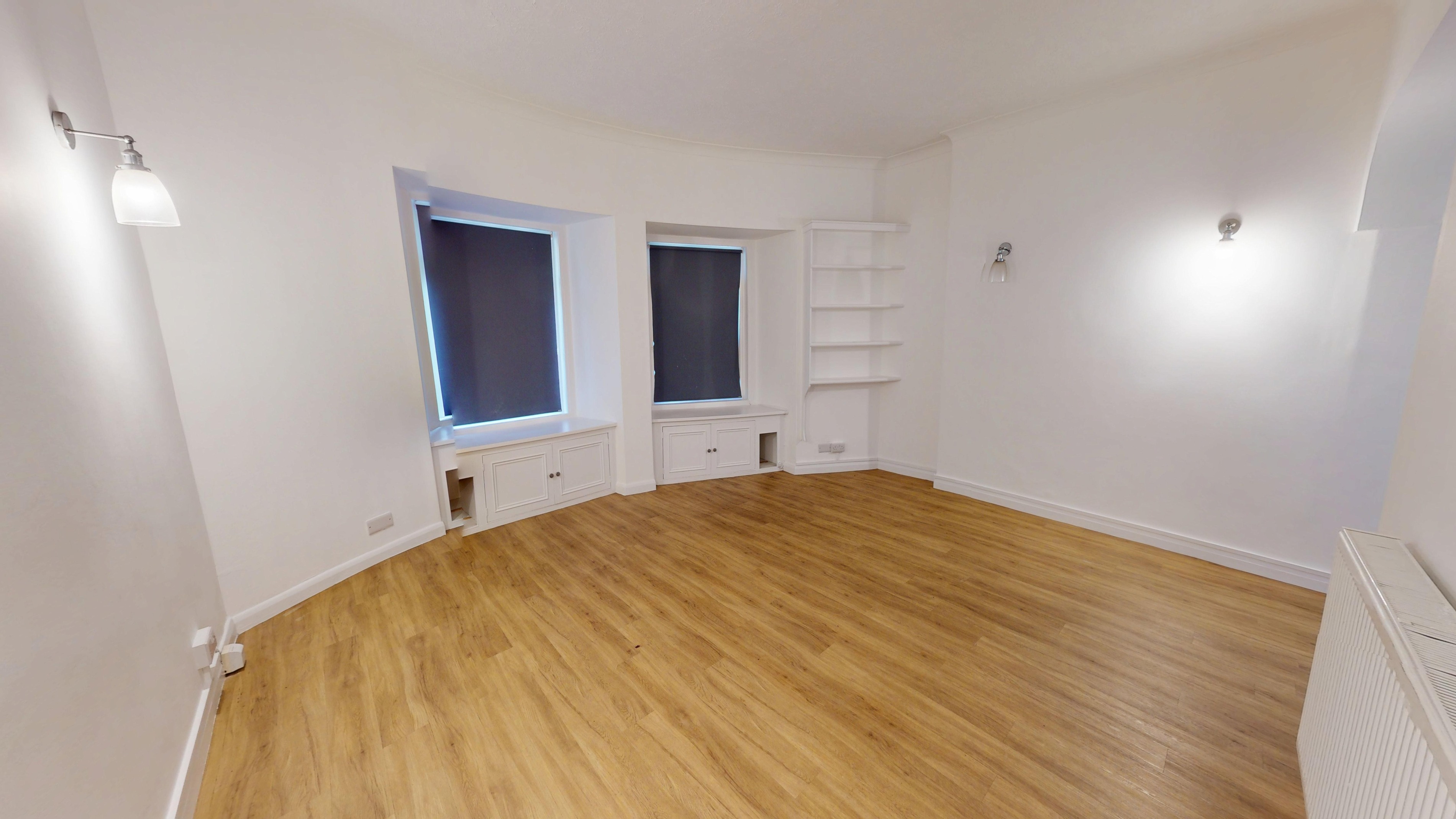 2 bedroom Flat To Let