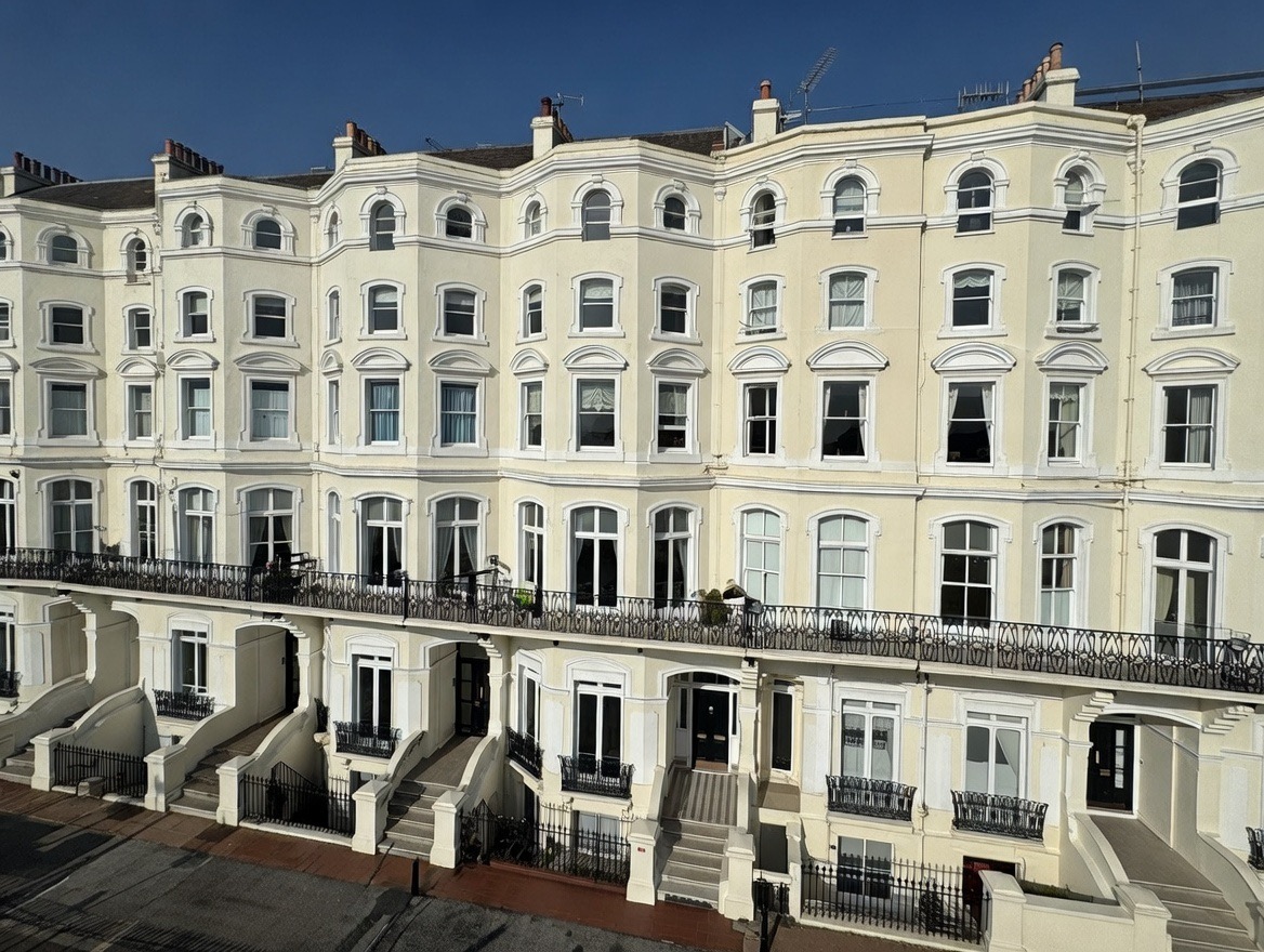 1 bedroom Flat For Sale