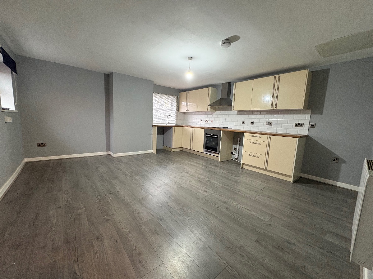 1 bedroom Flat To Let
