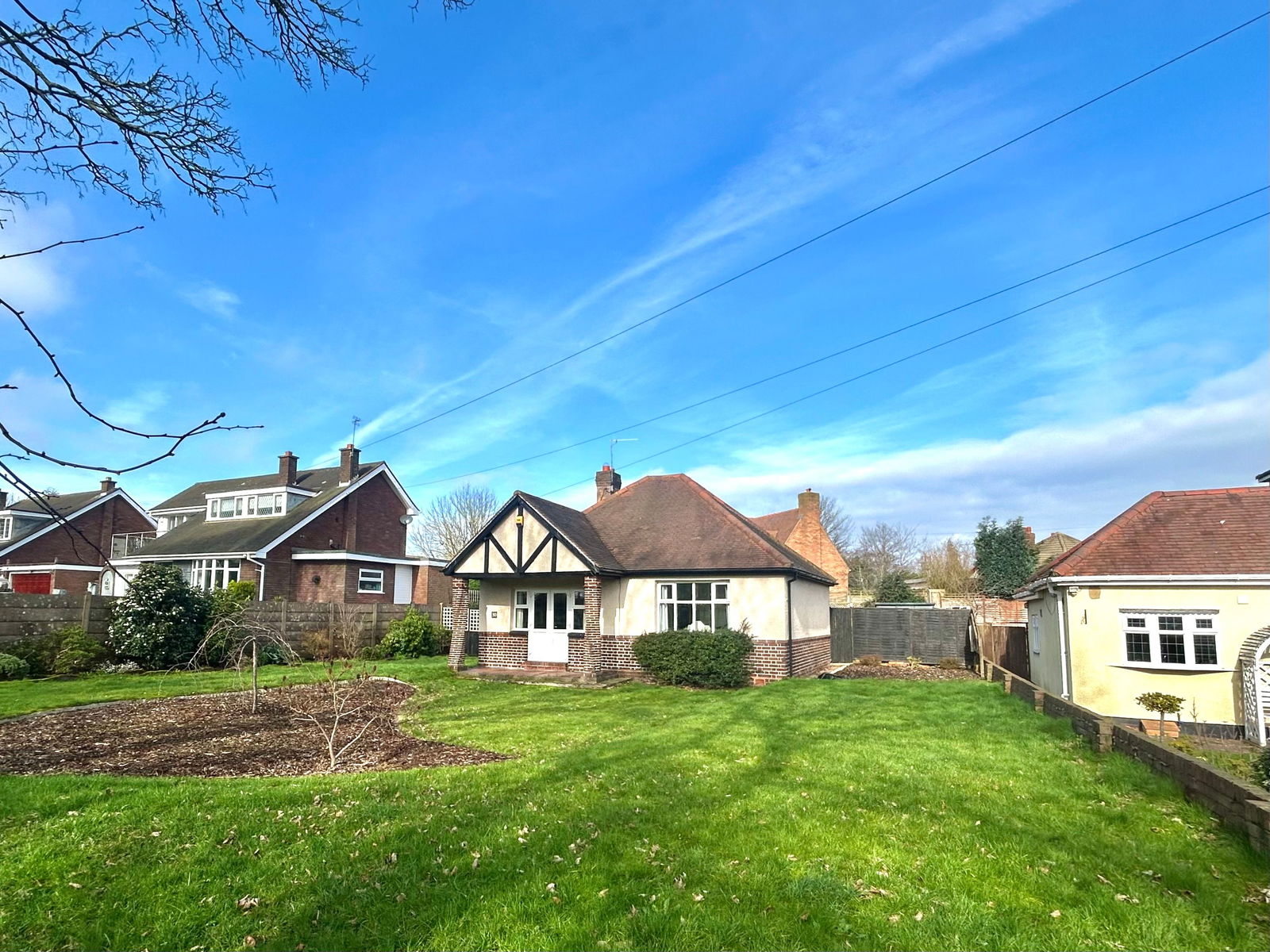 2 bedroom Detached bungalow Under Offer