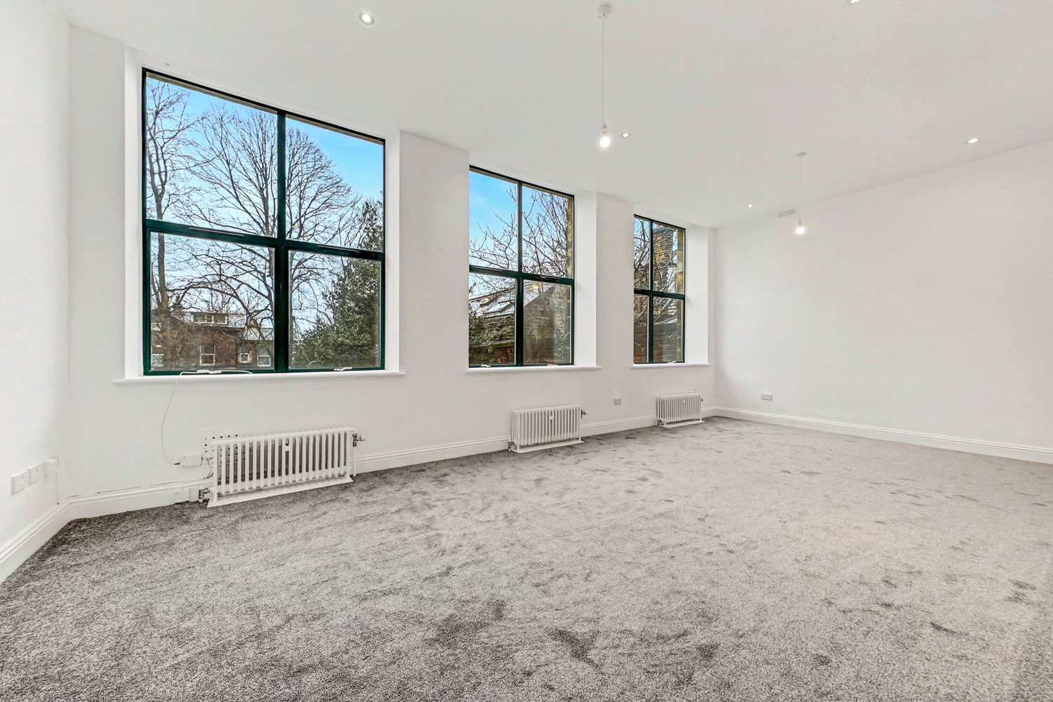3 bedroom Apartment Under Offer