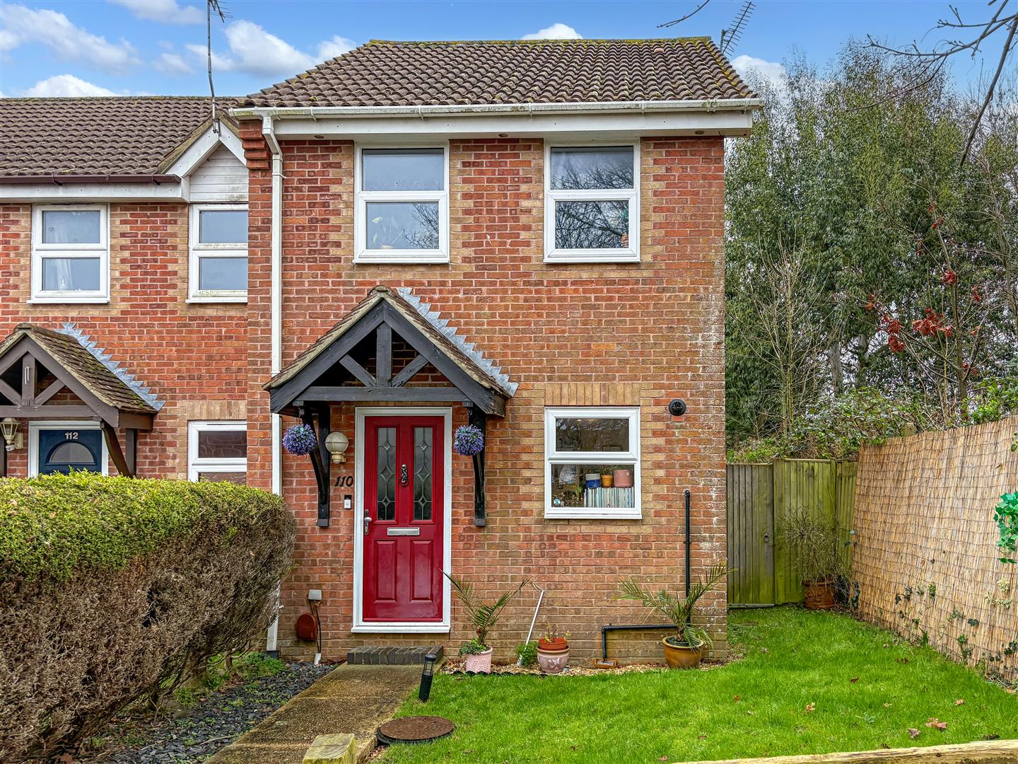2 bedroom End of terrace house For Sale