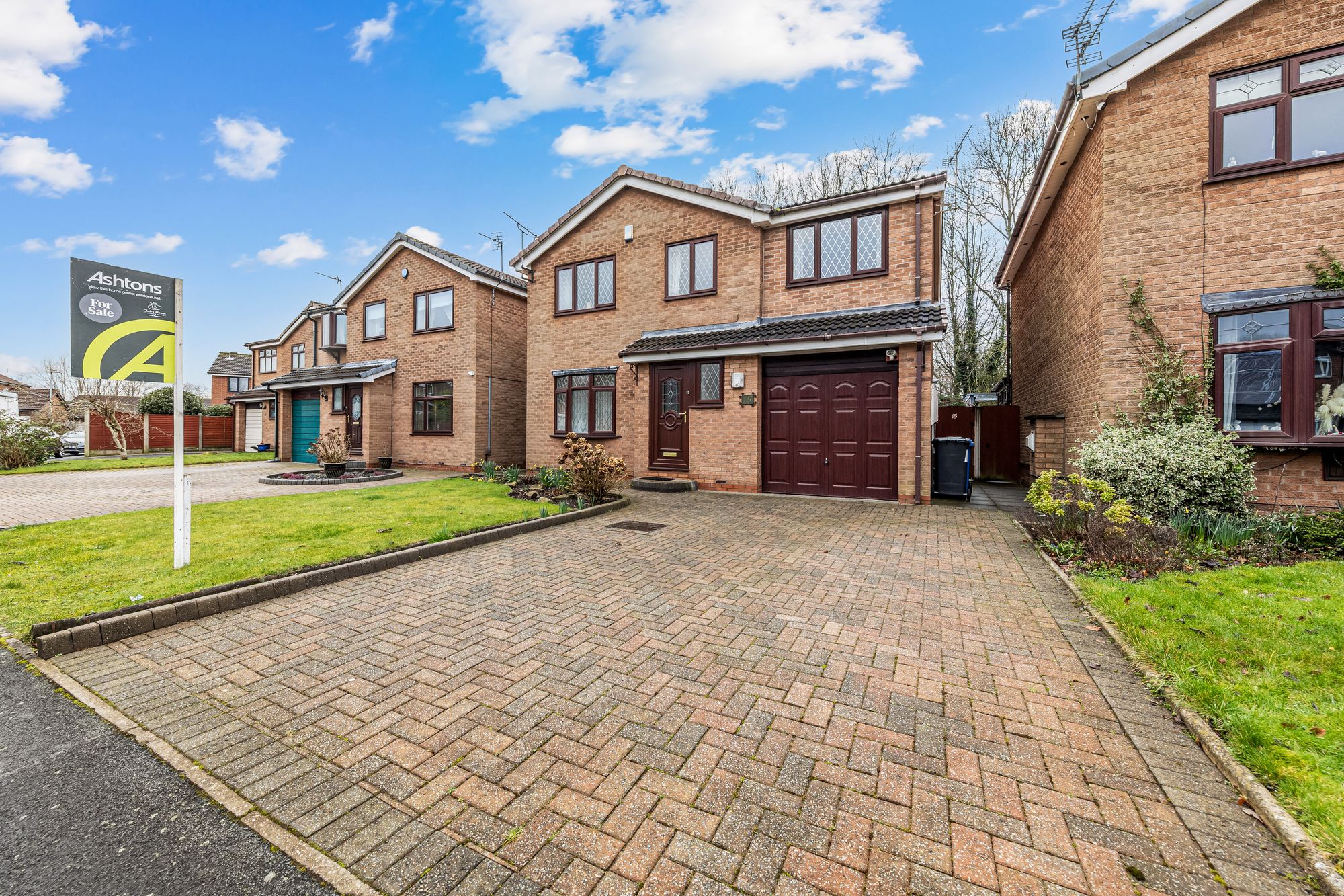 4 bedroom Detached house Under Offer