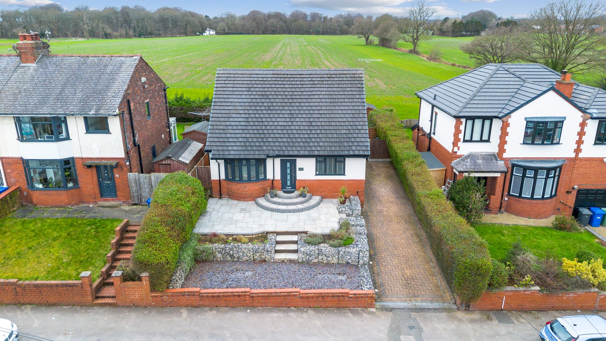 3 bedroom Link detached house Under Offer
