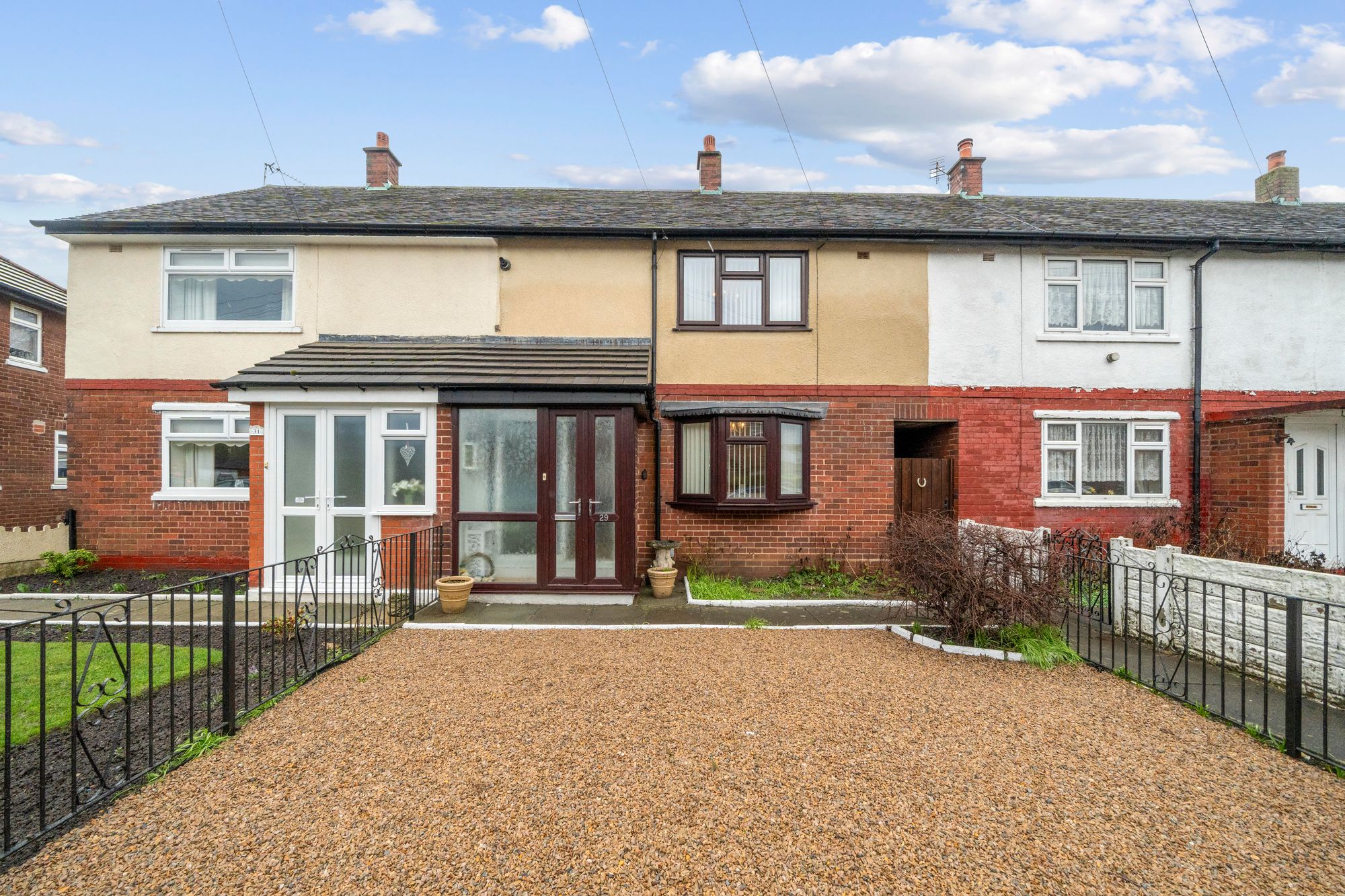 2 bedroom Terraced House Under Offer