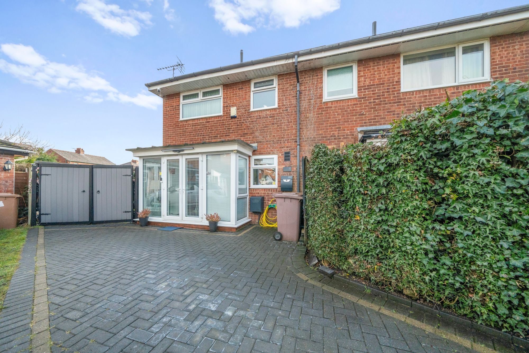 1 bedroom Terraced House Under Offer