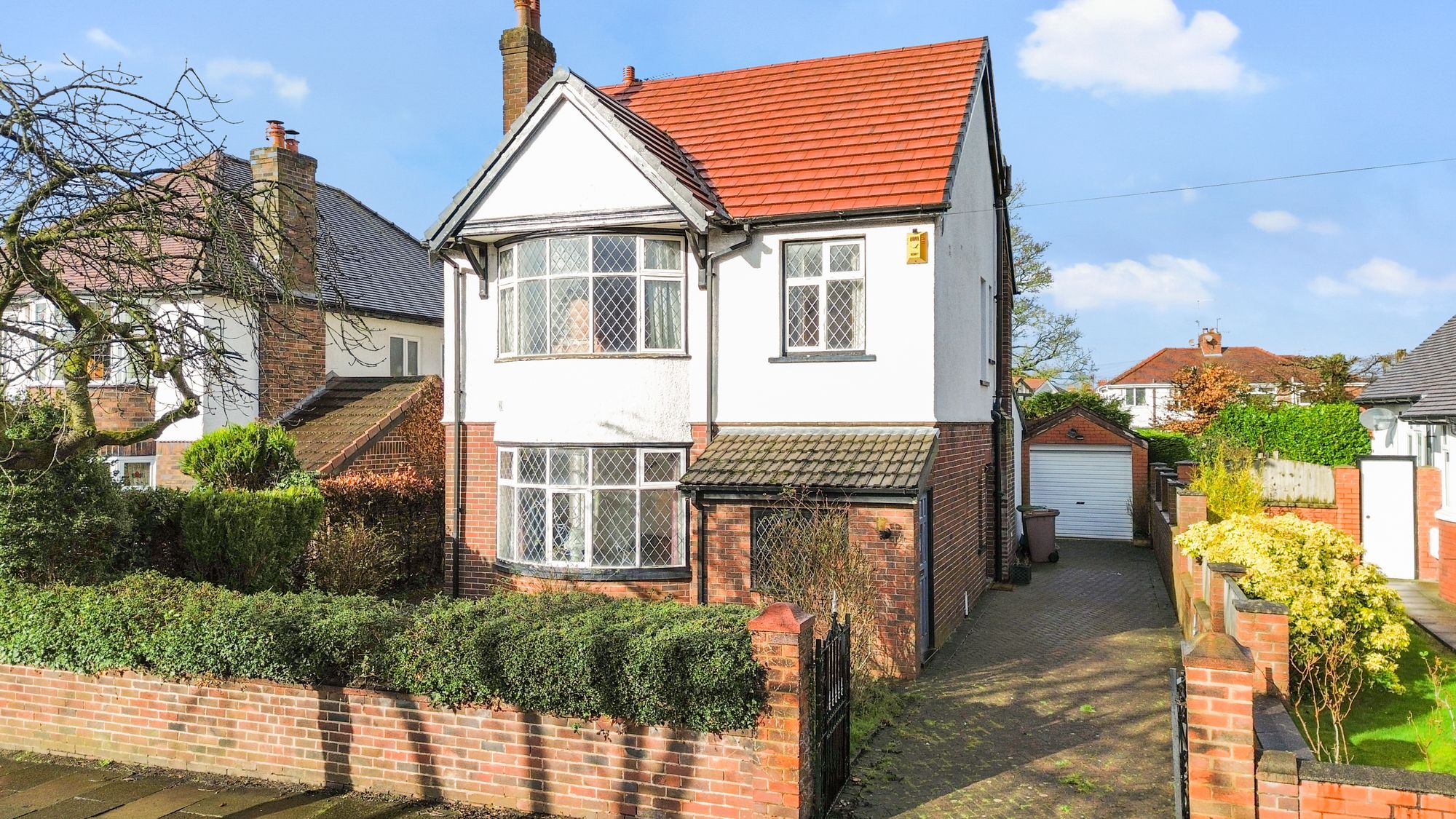 3 bedroom Detached house For Sale